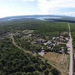 Camp Marina Park za odmor Lozovac