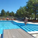 Camp Marina * Lozovac