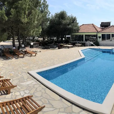 Camp Marina Πάρκο διακοπών Lozovac