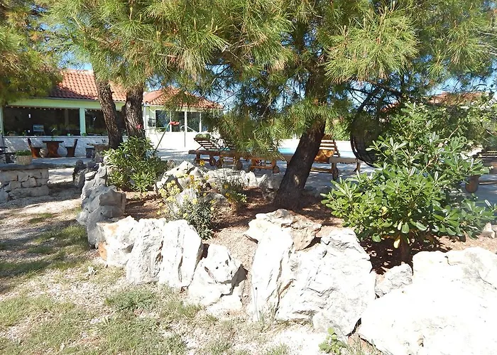 Park za odmor Camp Marina Lozovac